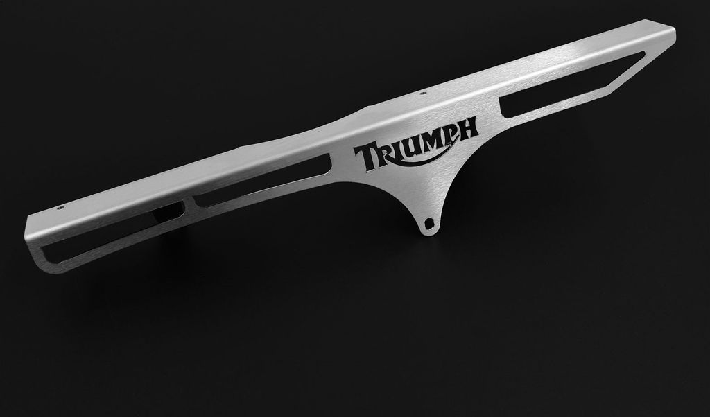 Kettenschutz kompatibel mit Triumph Speed Triple 1050 Logo silber