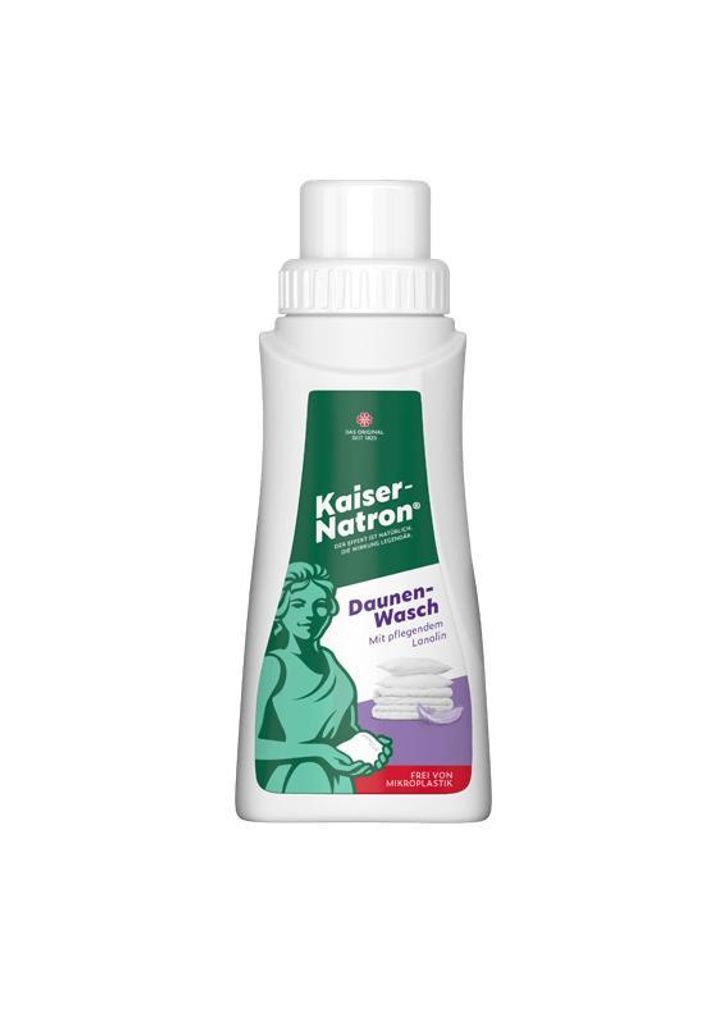 A bottle of Kaiser-Natron Daunen Wasch detergent.