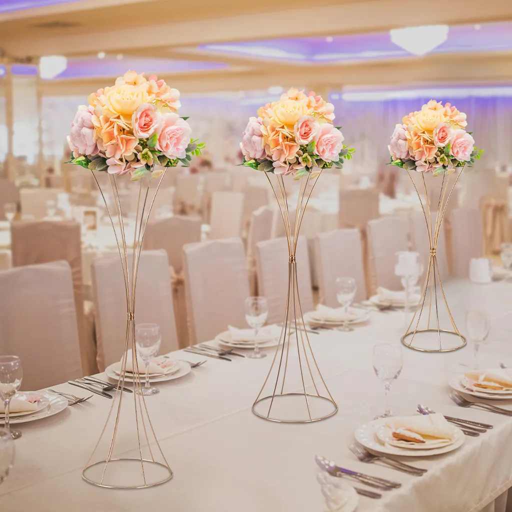 Décoration de mariage : Présentoir à fleurs or pour centre de table chic - 2