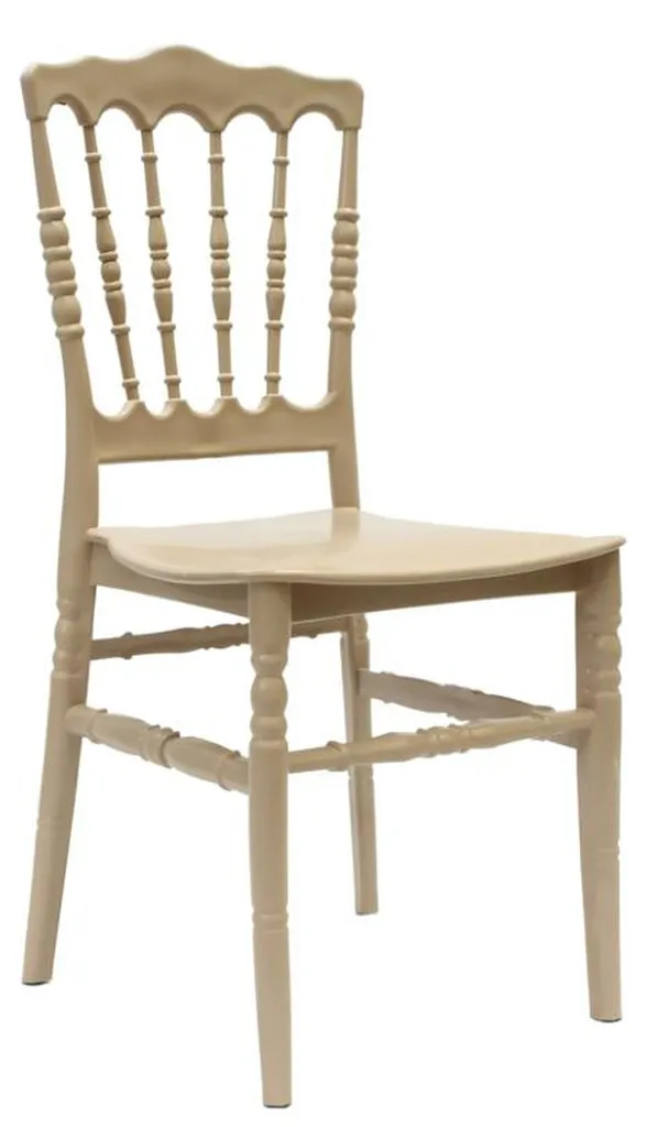 Chaise en carbone beige design pour salon et terrasse modèle C-200