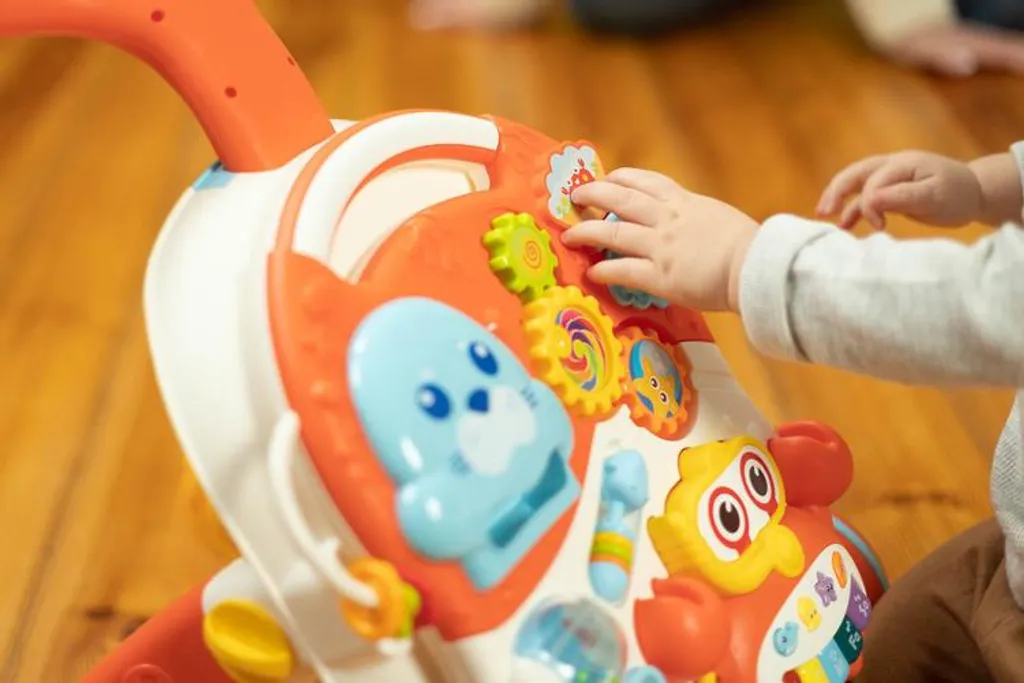 Pousseur bébé interactif TOYZ rose 2en1 table activités modulable - 17