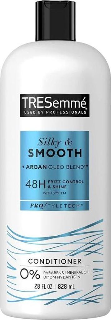 TRESemme Silky&Smooth Odżywka do włosów puszących się 828 Zdjęcie produktu 