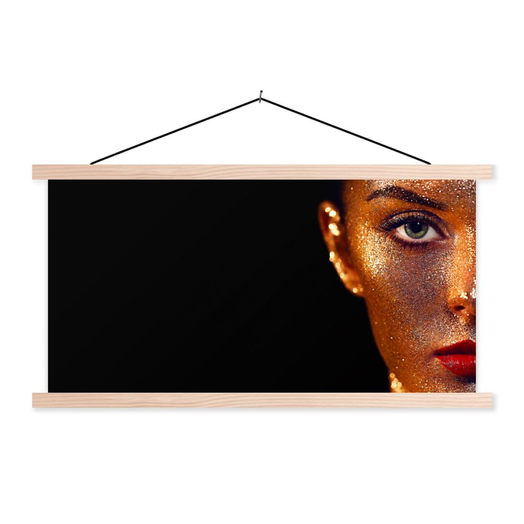 MuchoWow Textilposter Make-up - Gold - Frau - Luxus - Glitzer - Kunst 120x60 cm mit holzfarbenen Rahmen - Klemmleiste