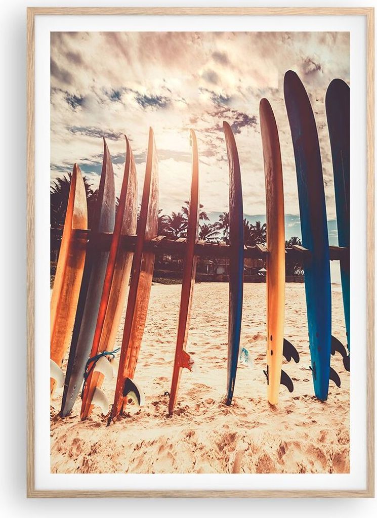 Gerahmtes Poster - Rahmen in heller Eiche - Surfen Strand Board - 70x100 cm - Wand Bild - Wanddeko - Wandbilder - Kunstposter - Wandposter - Bilder...