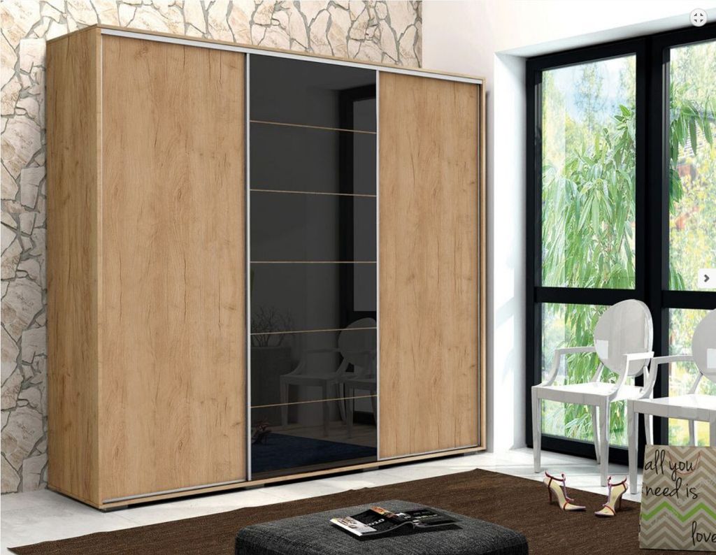 Moderner geräumiger Kleiderschrank 250 cm MANUEL – goldene Craft-Eiche