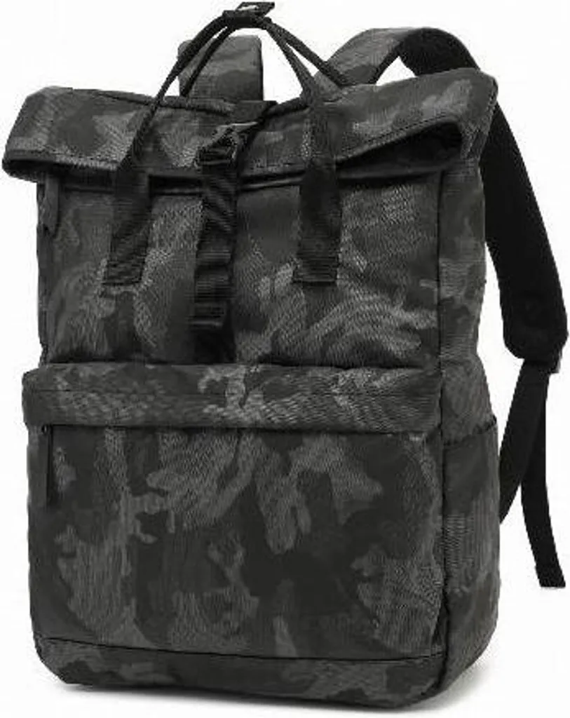 Recensione Zaino Celly VENTUREPACKCAMO: Poliestere e PU Anti-Graffio