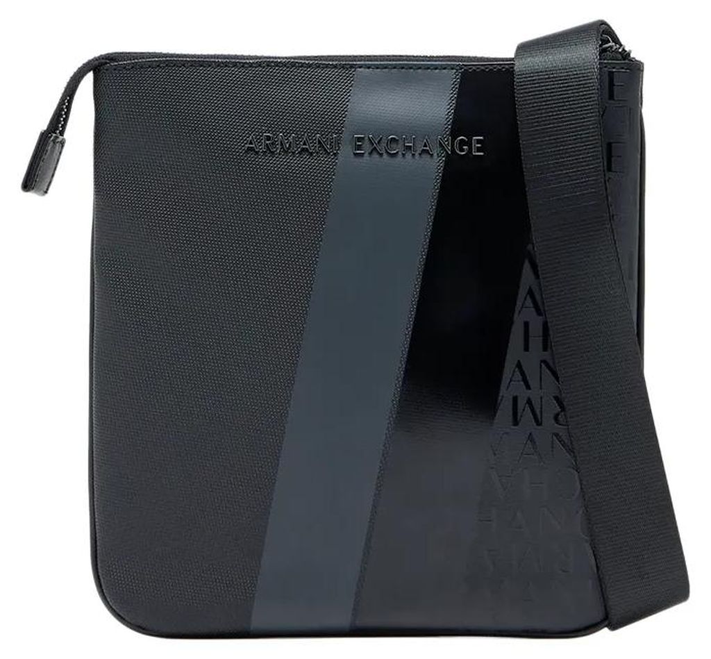 Armani Exchange Signature Sportbekleidung Produktbild 