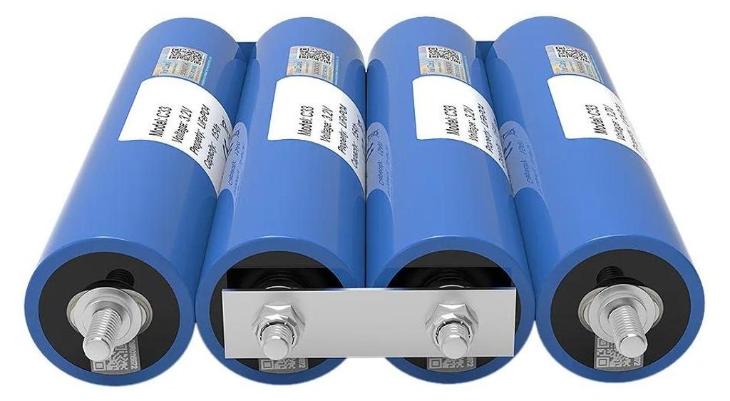 LiFePO4 Akku C33 - 4er Pack 3,2V 15Ah Zelle - Lithium-Eisenphosphat - 34×168mm - 270g - Für 12V 4S Solar Inselanlage & Motorrad