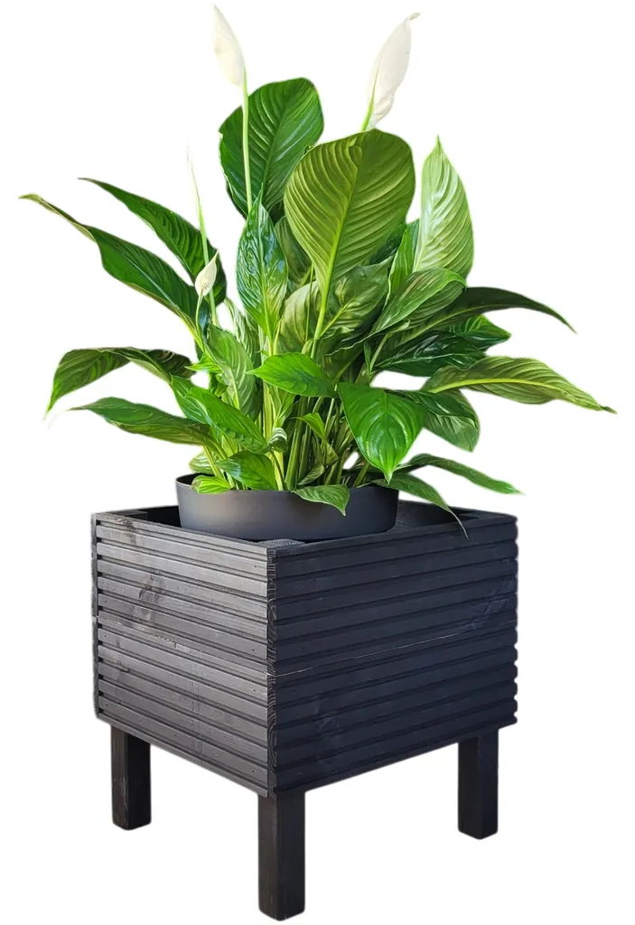 Pot de jardin en bois noir 40x40 sur pieds pour balcon et terrasse