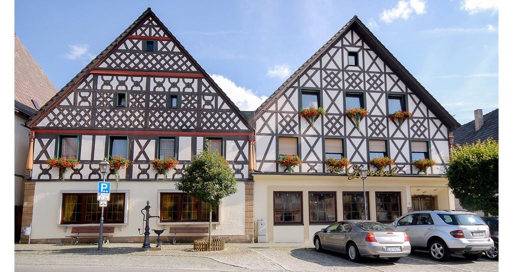 Jochen Schweizer Kurzurlaub Altenkunstadt für 2 (2 Nächte); Erlebnis verschenken oder selbst erleben; Gutschein gültig für 2 Personen