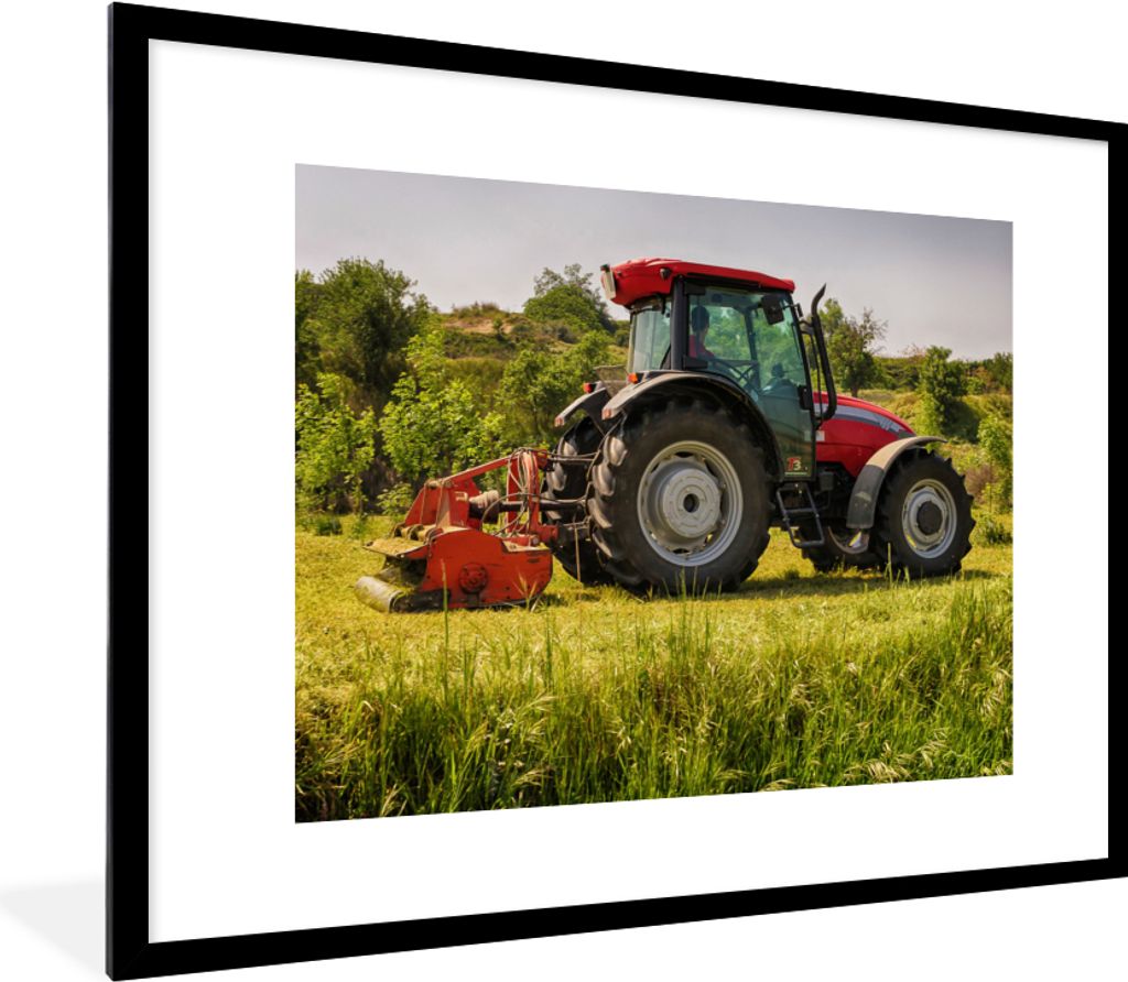 MuchoWow Gerahmtes Poster Traktor - Rot - Natur - Grün - Landleben 80x60 cm - Poster mit Schwarzem Bilderrahmen Wandposter Rahmen Foto Bilder - ...
