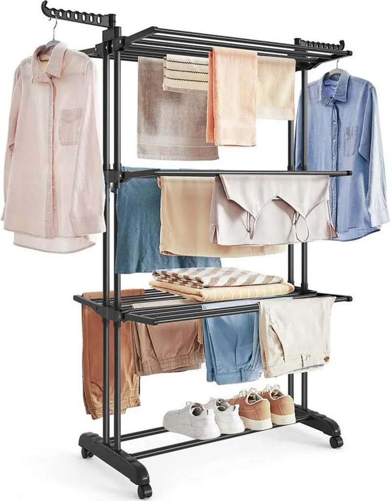 Porte-manteau 4 niveaux noir : la solution gain de place sur roulettes