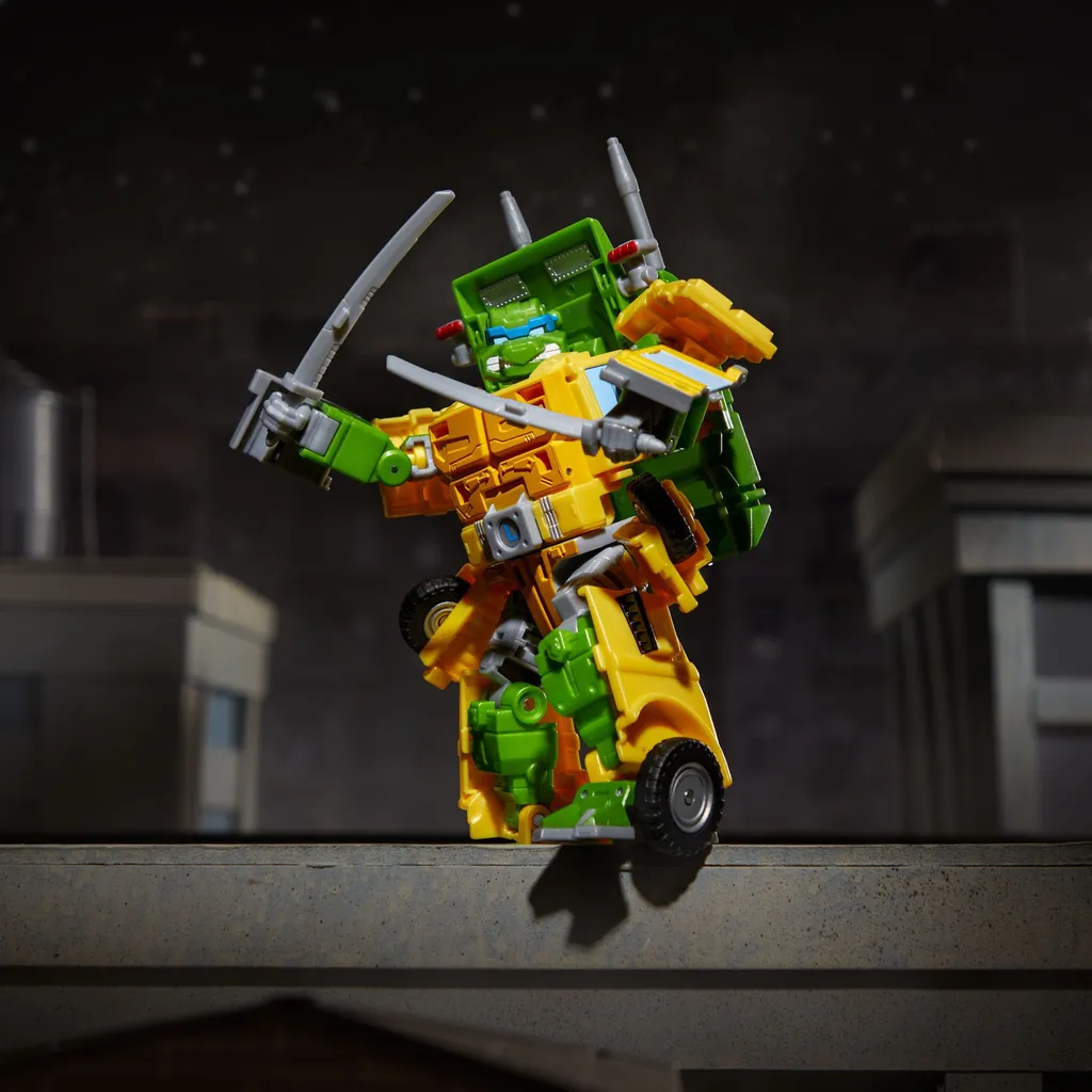 Robot Transformable Party Wallop Tortues Ninja et Transformers 24cm - 11