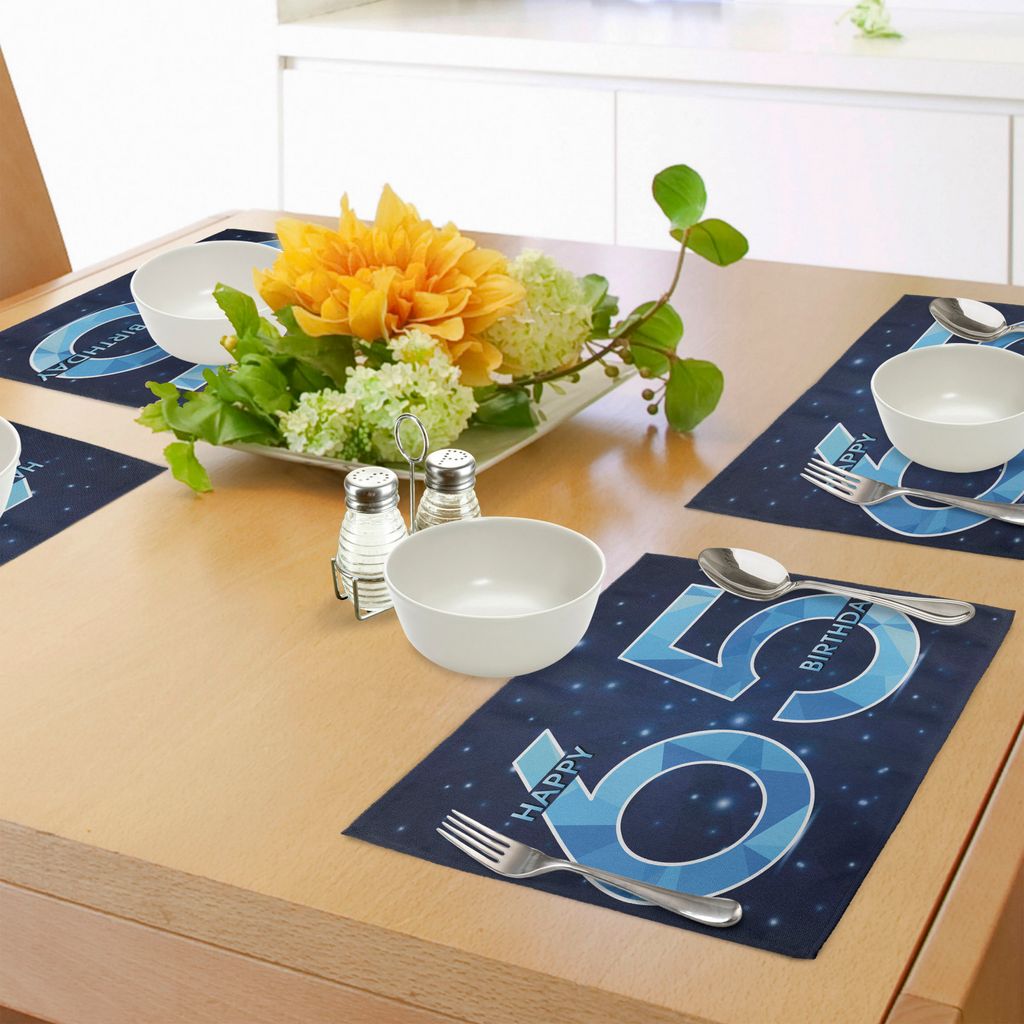 ABAKUHAUS 65. Geburtstag Platzmatten, Moderne stilisierte Zahlen auf dem Nachthimmel inspirierten dunklen Hintergrund, Tiscjdeco aus Farbfesten Sto...