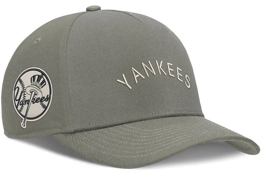 Nike Mlb New York Yankees Dri-fit Rise 5 Panel Adjustable Kappe Grün M-L Grün M-L