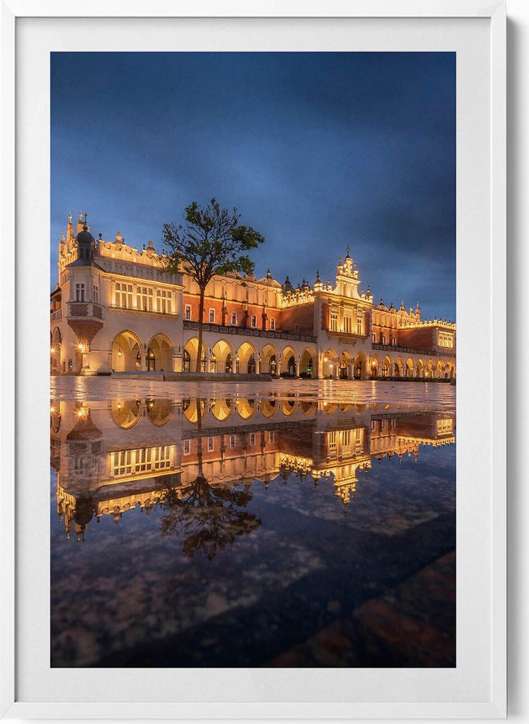 Krakauer Marktplatz Tuchhalle– Wandbild mit Rahmen – Gerahmtes Bild – Wanddekoration – 70x100 cm – Weiß Rahmen