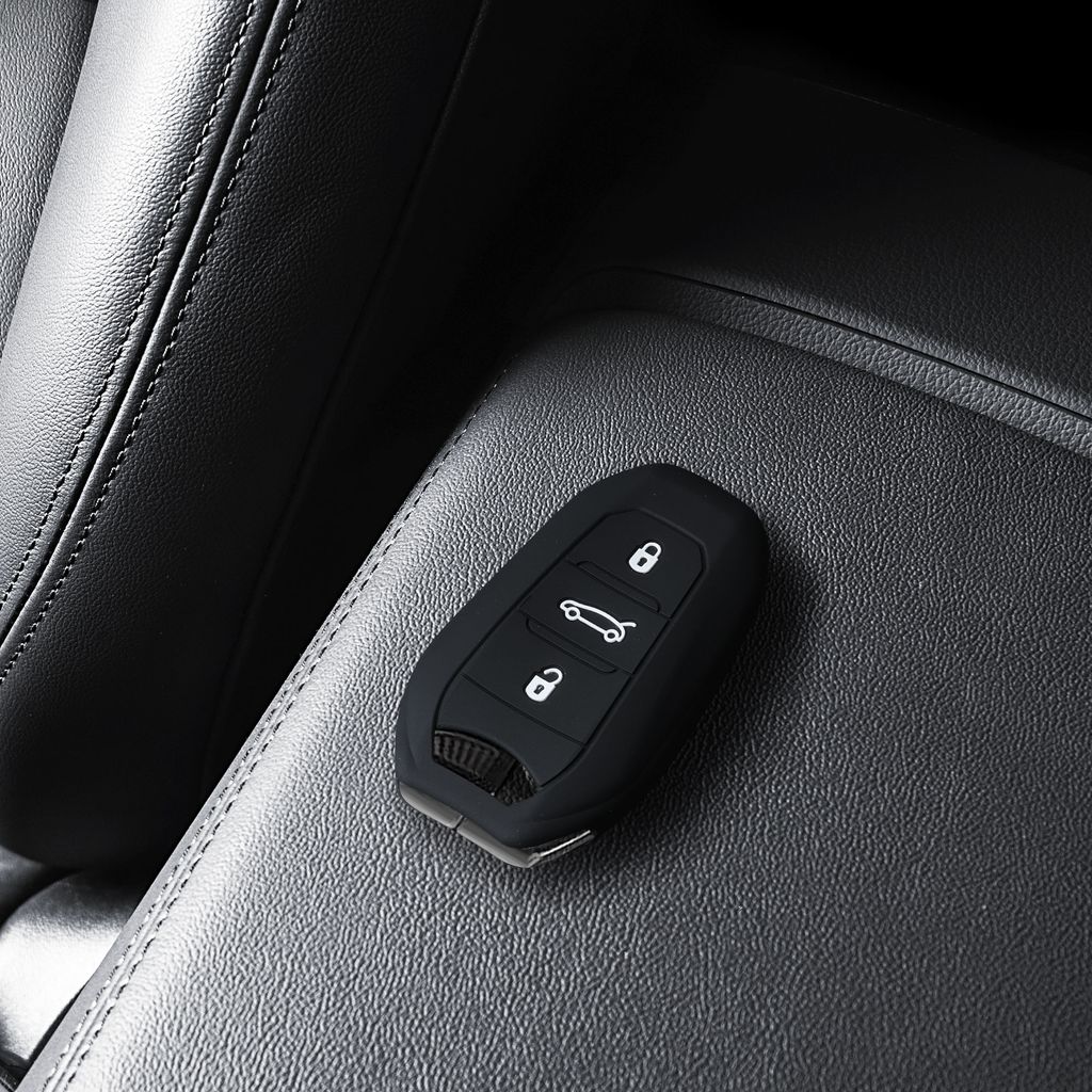 kwmobile Autoschlüssel Hülle kompatibel mit VW Golf 8 3-Tasten  Autoschlüssel - Schlüsselhülle Cover Silber Schwarz