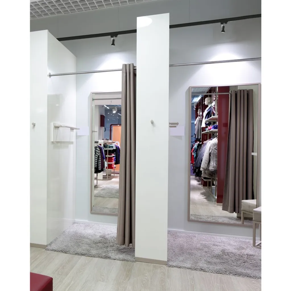 Spot sur rail triphasé orientable PLOT GU10 noir pour boutique et salon - 3
