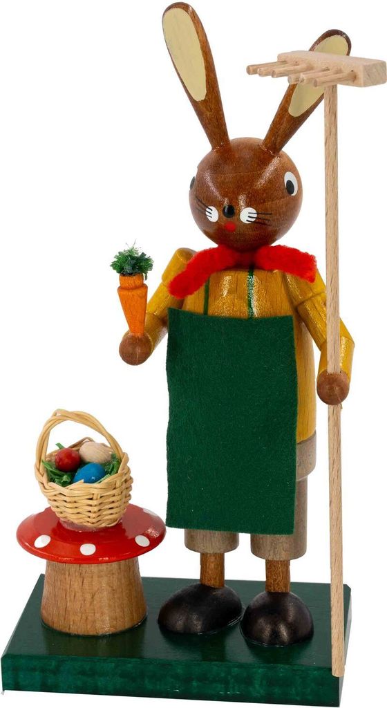 Tobias Heidenreich Osterhase, Motiv:Gärtner mit Rechen Möhre und Körbchen