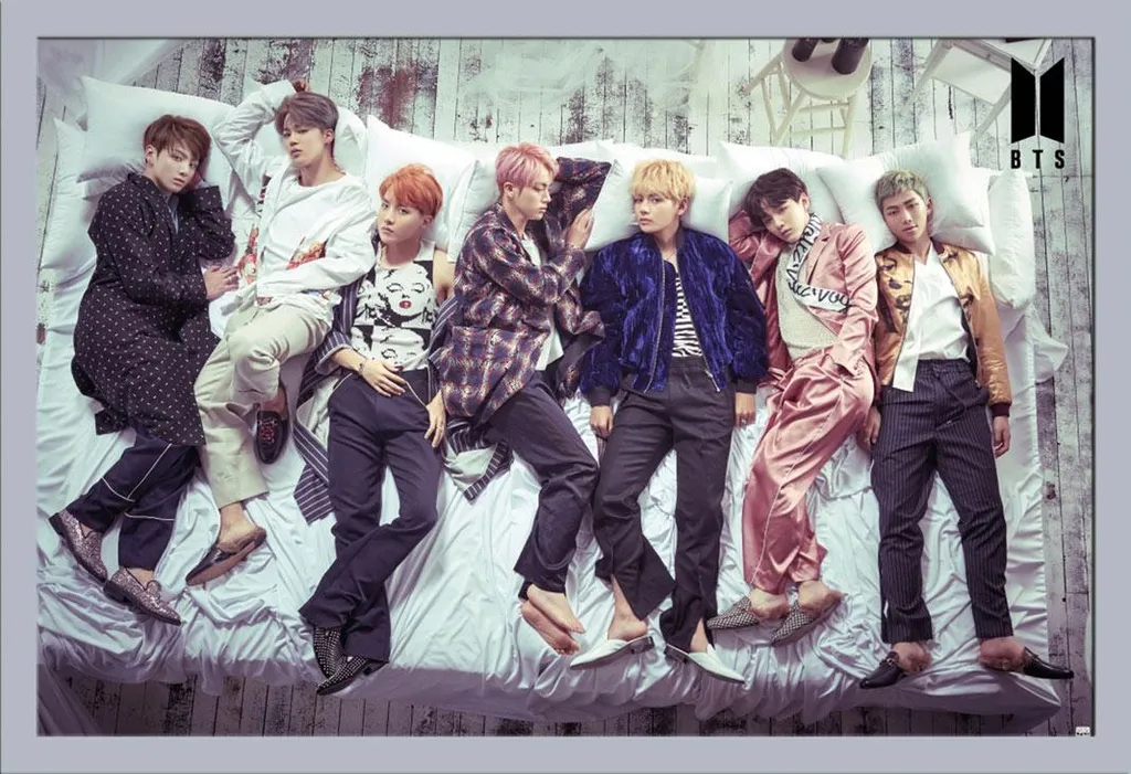 Offerta Cornice Shinsuke Argento + Poster BTS - Risparmia Ora