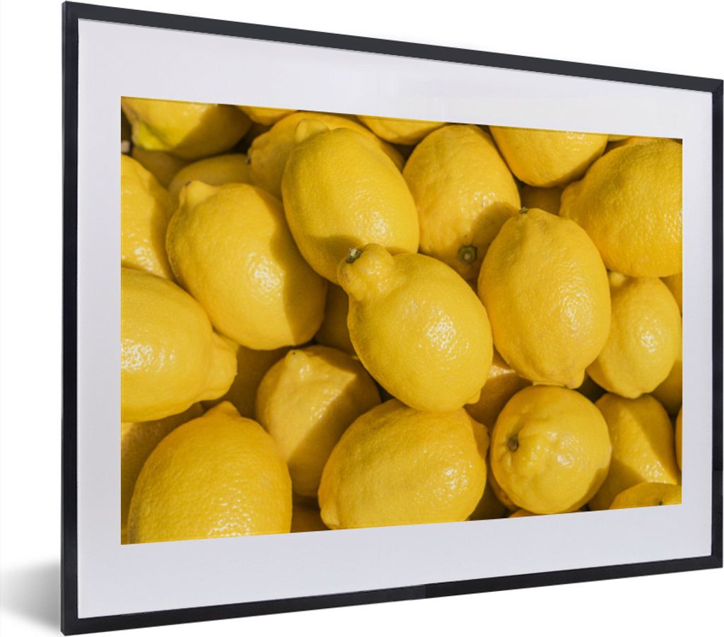 MuchoWow MuchoWow Gerahmtes Poster Ein Haufen Zitronen so gelb wie die Sonne 40x30 cm - Poster mit zchwarzem Bilderrahmen - Bilderrahmen - Post...