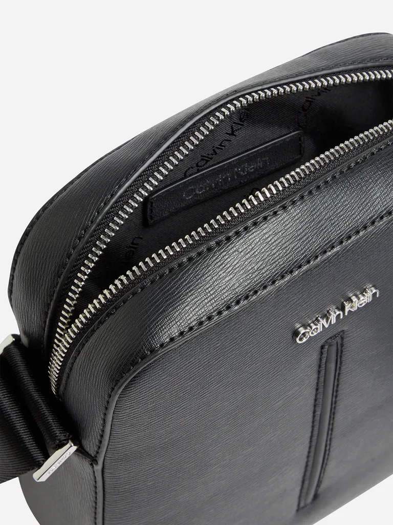 Petit sac reporter Calvin Klein K50K510020 avec sangle ajustable - 6