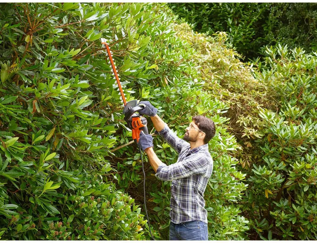 Black+Decker BEHTS501 Taille-haie électrique 600W lame de 60cm
