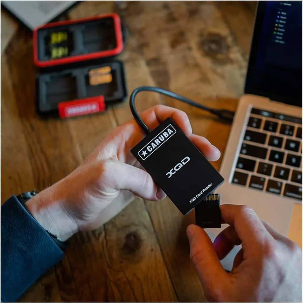 Lecteur de Carte SD et XQD Solution pour Transferts Lents et Difficiles