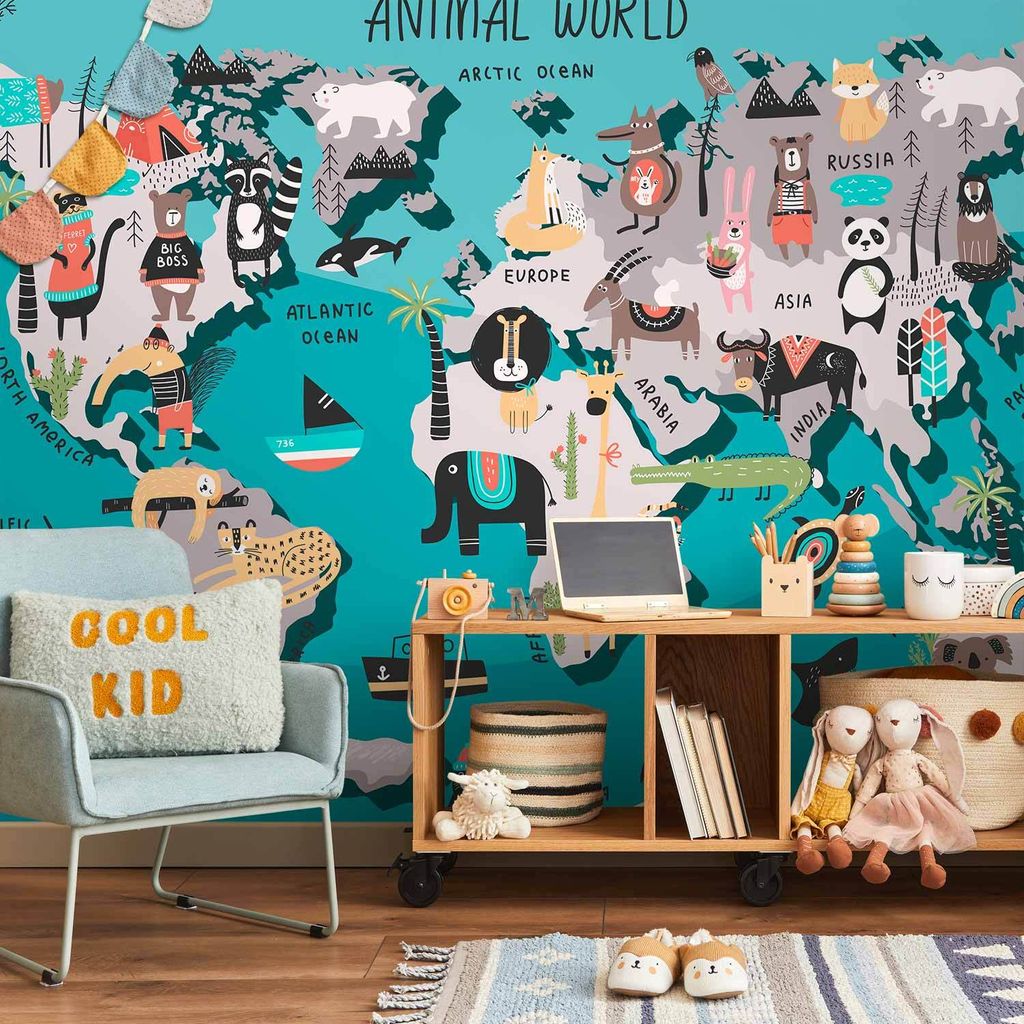 Vlies Fototapete - Geography lesson for children - colourful world map with animals 450x315 cm Für Kinder k-C-0137-a-a
