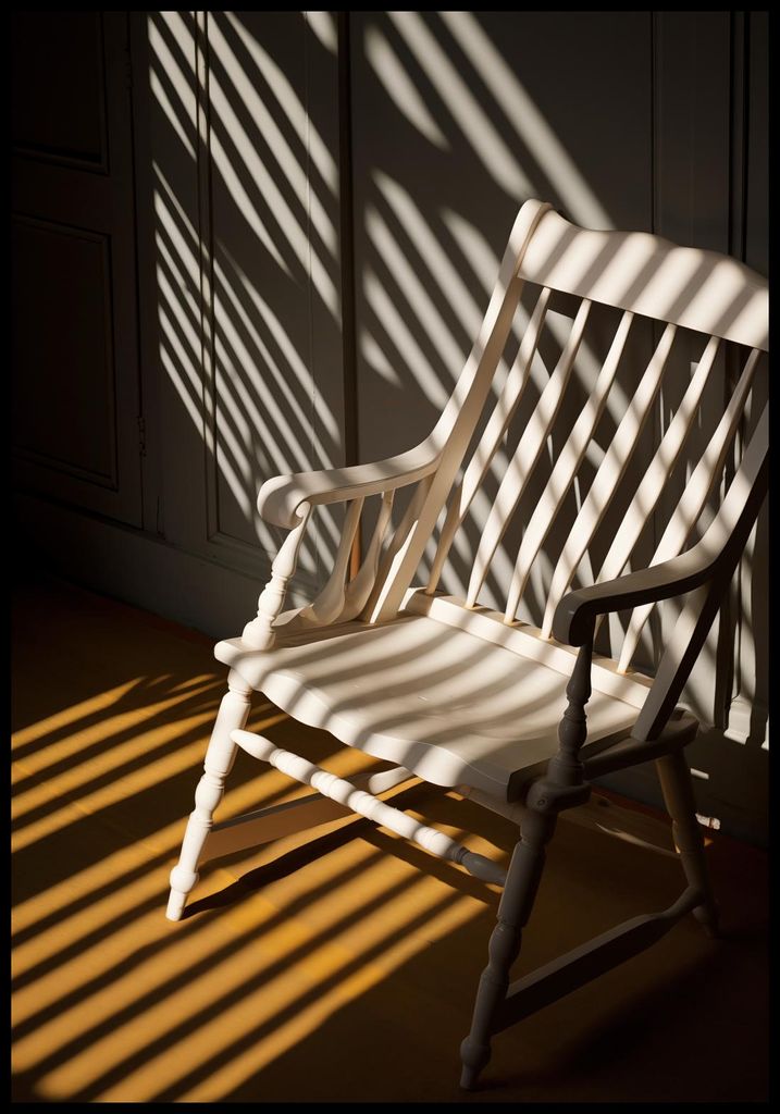 Plakat 68x98cm Stuhl im Schatten
