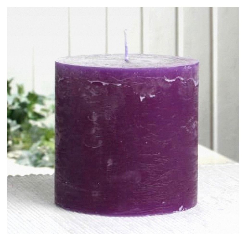 Rustikale Stumpenkerze, 10 x 10 cm Ø, lila-violett