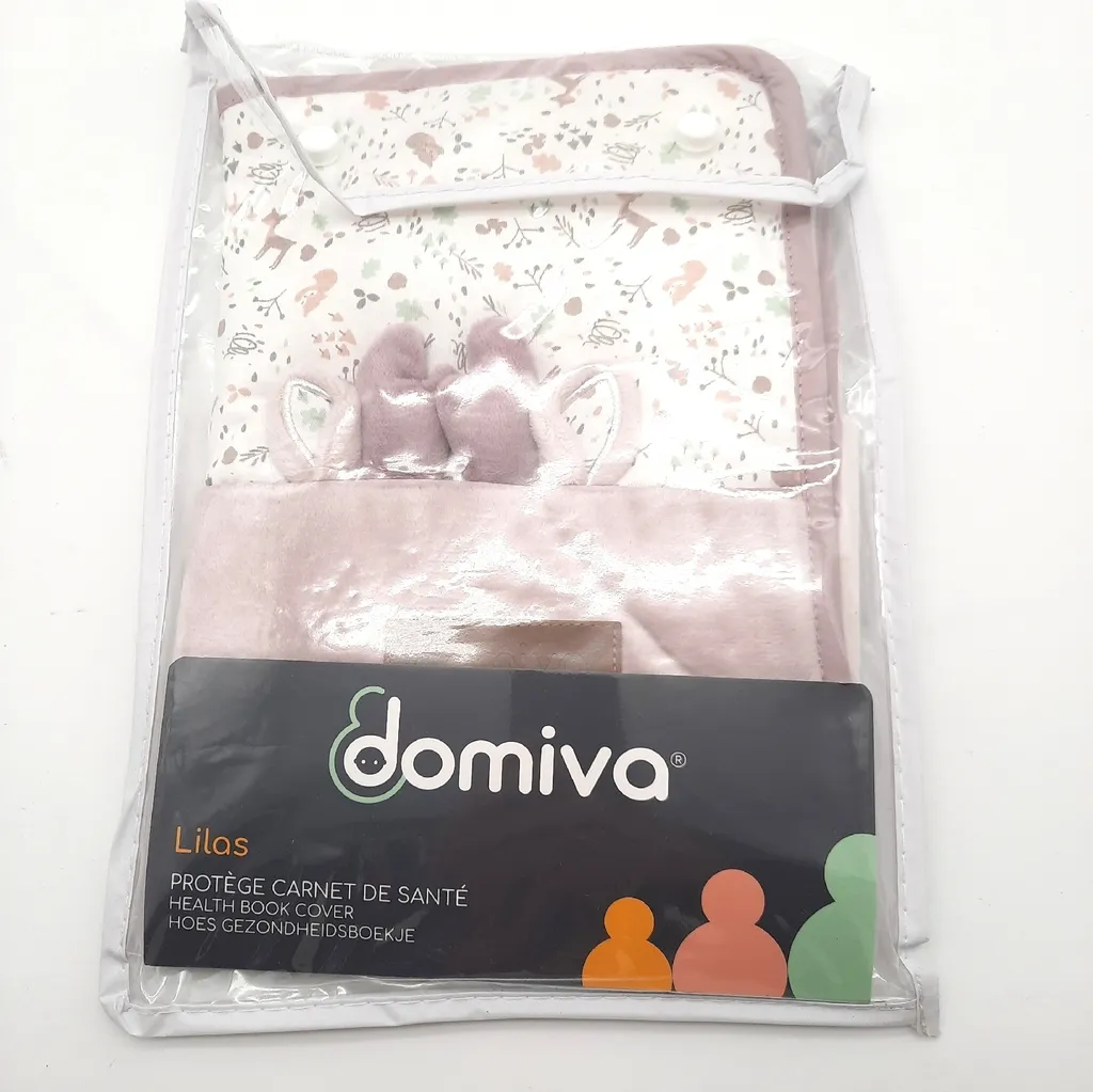 Carte documentaire Domiva rose pour immortaliser les souvenirs de bébé