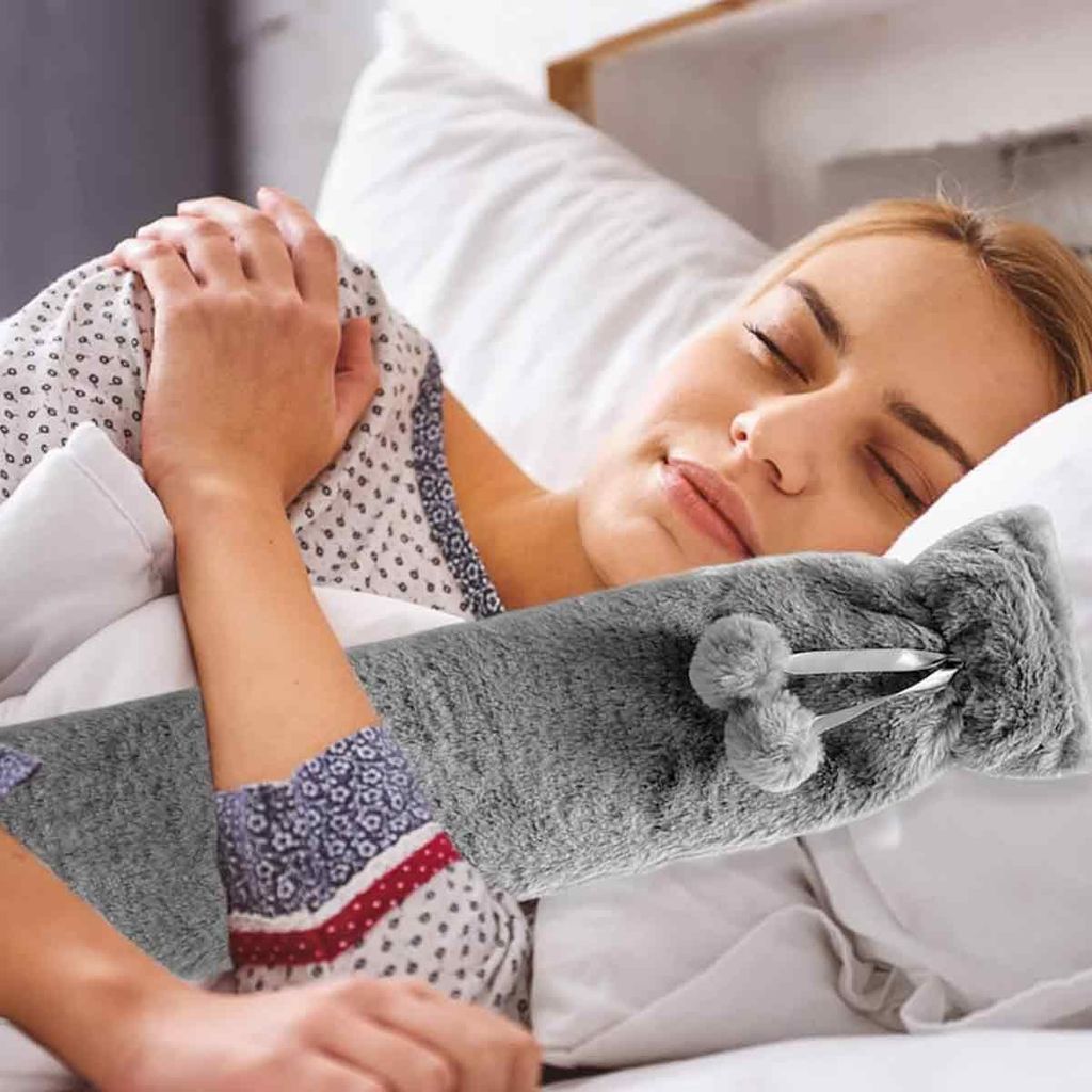 Lange Wärmflasche mit weichem Bezug, 2 l große Wärmflasche für Nacken und Schulter, 73 x 14 cm Wärmflasche, extra lange Wärmflasche für Kinder