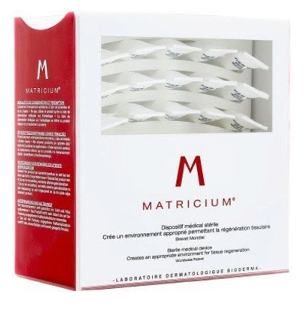 A product box for Bioderma Matricium Hautregenerations-Kur, showing individual ampoules inside.