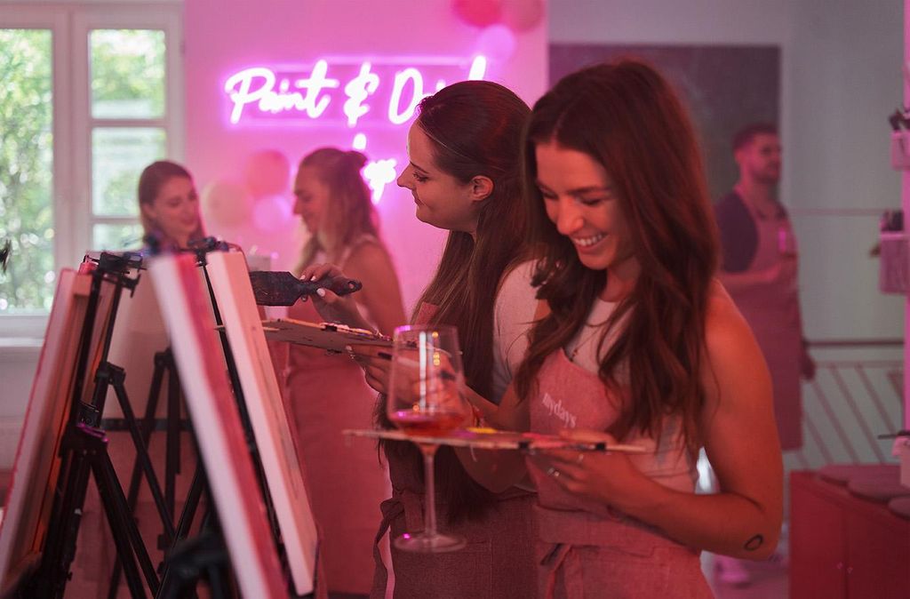 mydays Paint & Drink München; Erlebnis verschenken oder selbst erleben; Gutschein für 1 Person(en)