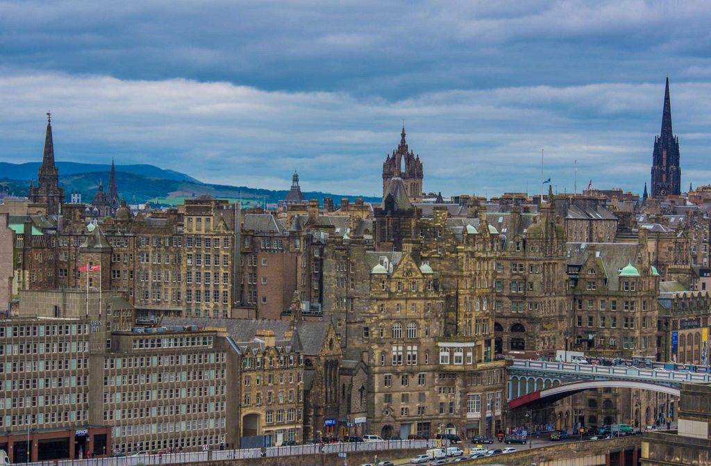 hansepuzzle 21037 - Edinburgh Puzzle, 500 Teile, Orte, 46,0 x 30,0cm mit hochwertiger Aufbewahrung, Kartonbox und wiederverschließbarem Beutel