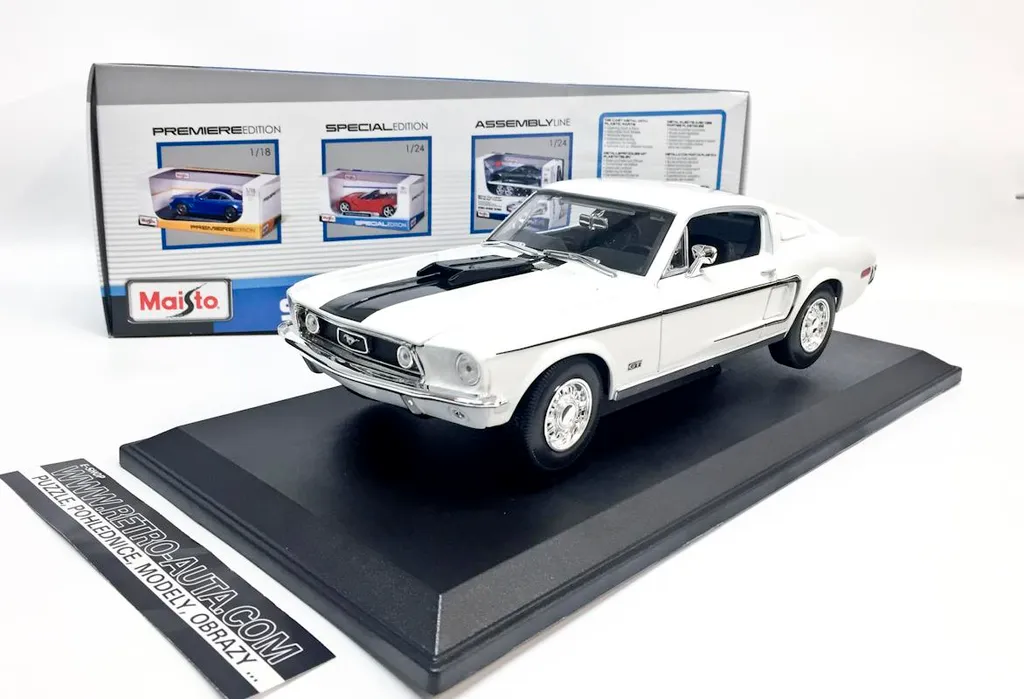 Ford Mustang GT Cobra Jet 1:18 Violette - Haute Fidélité sans Compromis