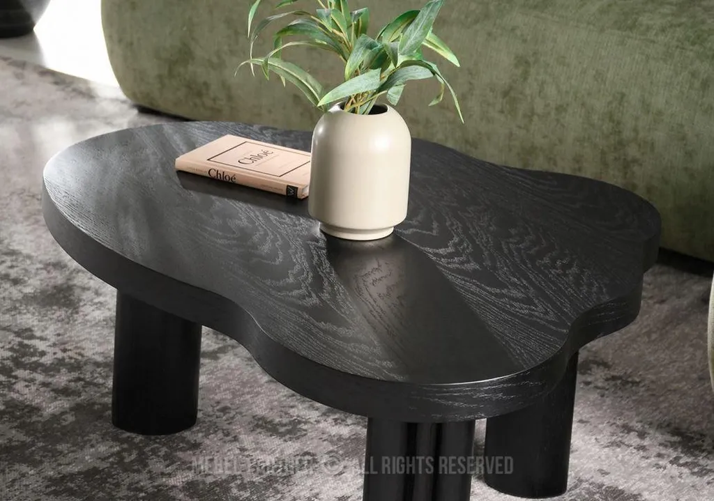 Table basse noire mate ZEVO avec plateau résistant et pieds robustes