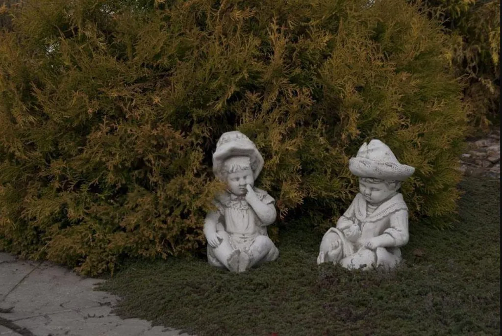 Statue de Jardin Inaltérable Buste Enfant pour Décoration Durable - 2