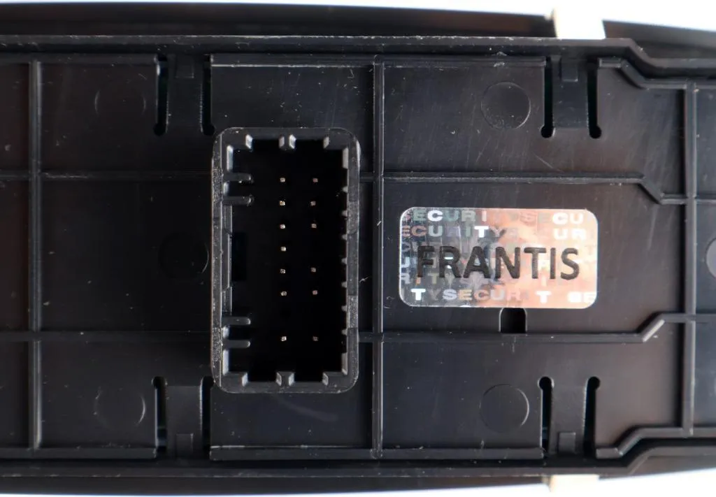 Commande de Vitres Défectueuses ? Solution avec Rétros Rabattables 12V - 7