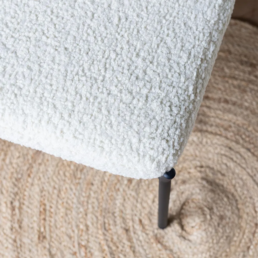 Fauteuil bouclette blanc cassé avec pouf assorti EIRA - Texture Douceur - 6