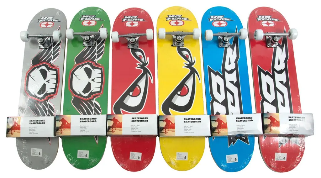 Skateboard Débutant 78 cm avec Roues Silencieuses et Design Multicolore