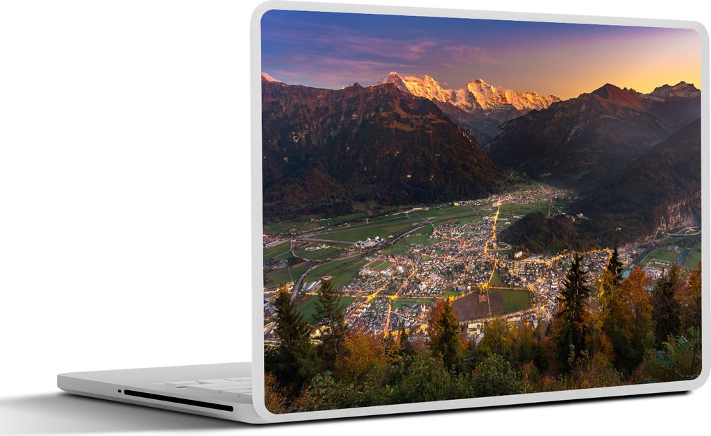 MuchoWow Laptop Aufkleber Sticker Cover Sonnenuntergang über der Schweizer Stadt Interlaken 32.5x23.5 cm - Sticker für Laptop - Selbstklebend
