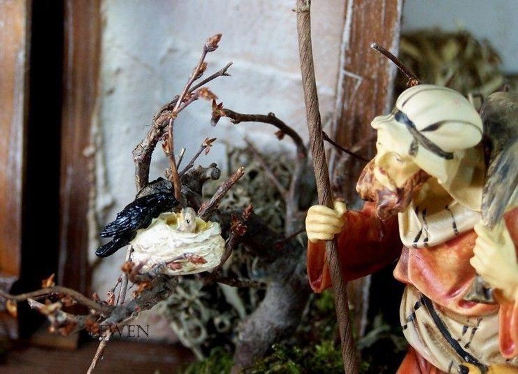 Schwalbennest aus Polyresin. 2x1,4 cm. Krippenfigur für Weihnachtskrippe.