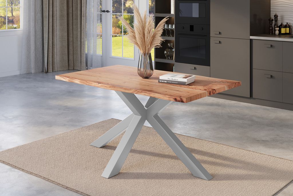 Esstisch Baumkante massiv Akazie natur 160 x 85 cm Spider-Gestell silber Kalea