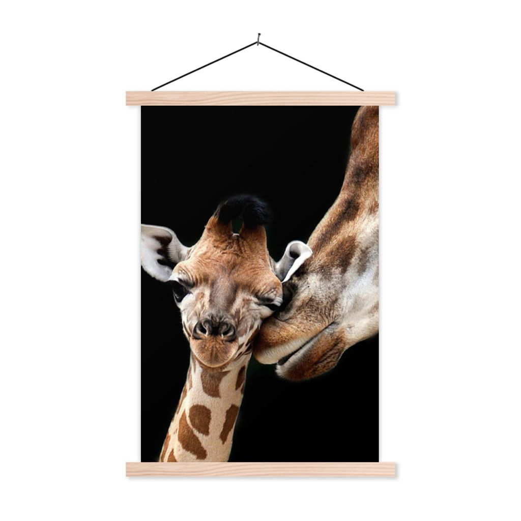 MuchoWow Textilposter Giraffe - Tiere - Schwarz - Porträt - Tiere 40x60 cm mit holzfarbenen Rahmen - Poster