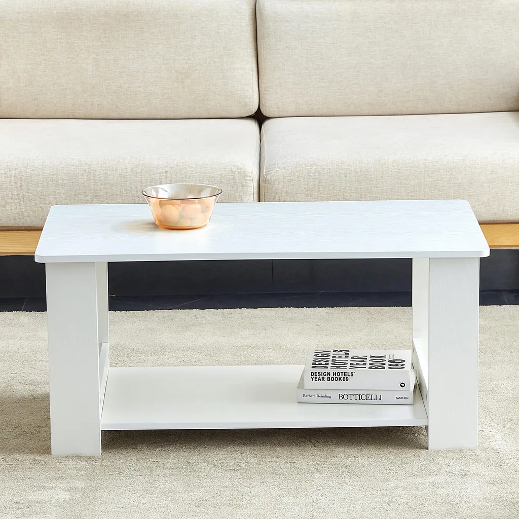 Table basse blanche anti-encombrement avec plateau décor bois