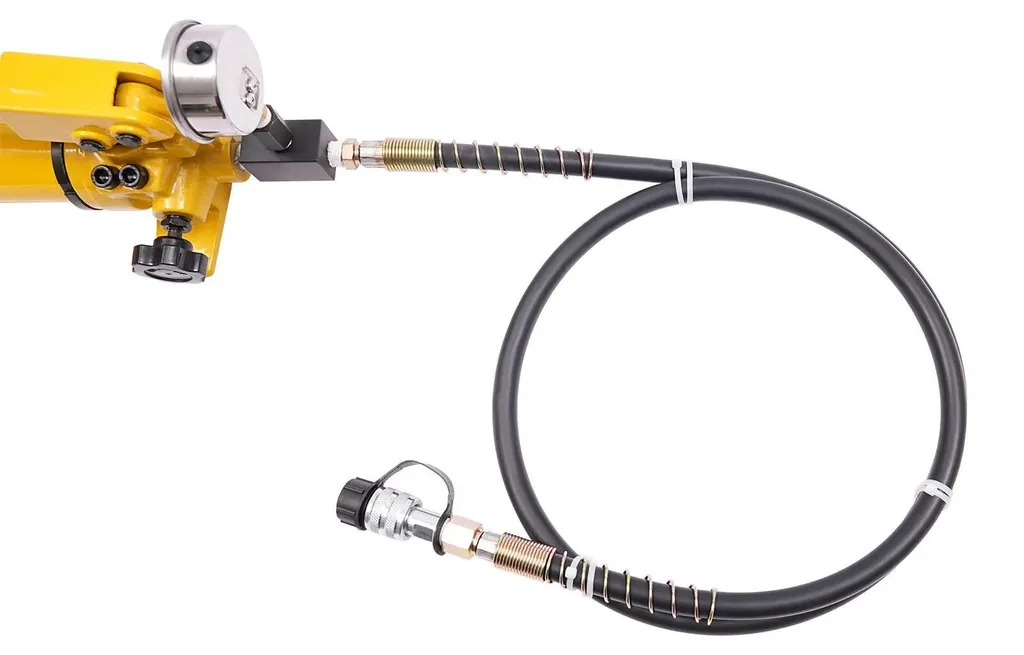 Pompe hydraulique CP-700 : solution contre la perte de pression à 700 bars