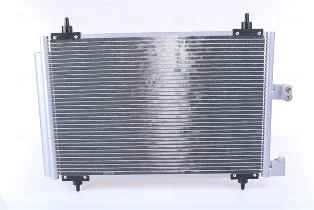 Réparer fuite de clim : Condenseur NISSENS 94534 pour Peugeot 406 et 607