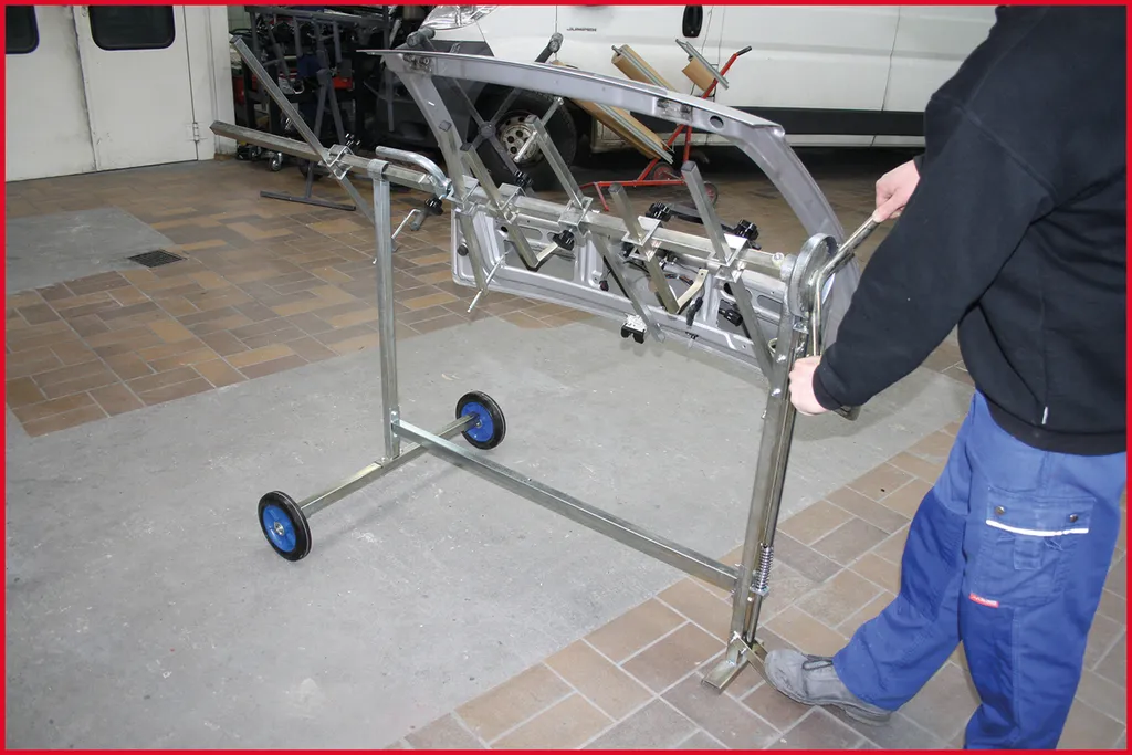 Support de peinture rotatif KS TOOLS 140.2384 : Finissez les coulures - 2